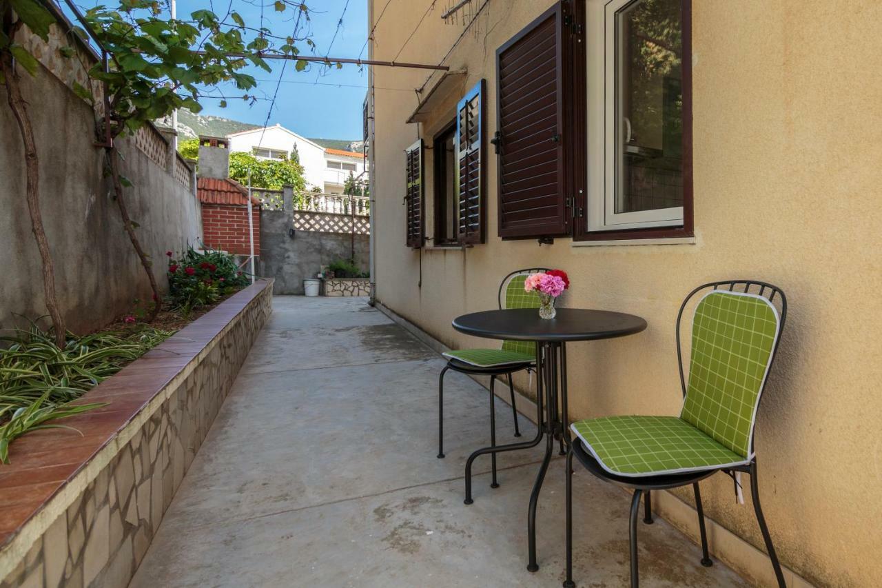 Apartmani Jordana Komiža Exterior foto